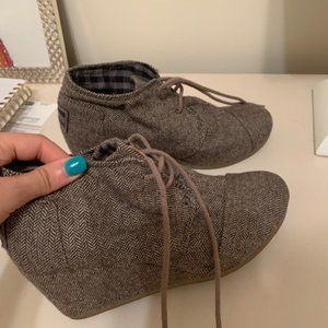 TOMS brown herringbone wedge booties